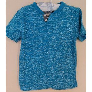 Penguin Munsingwear Kids 5-6 T-Shirt Blue Shark Printed Short Sleeve Boys V-Neck